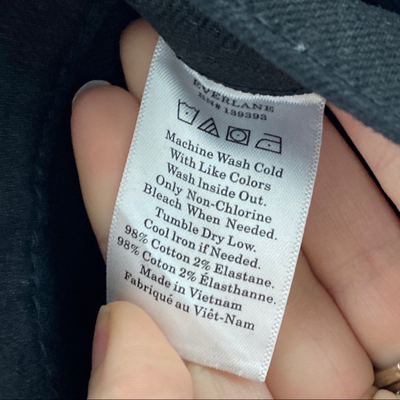 EVERLANE black skinny ankle jeans - Picture 9 of 9